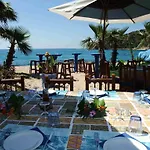 Apartament Cala Llevado *