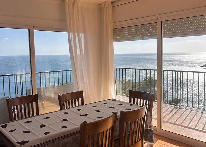 Cala Llevado Апартаменты Тосса-де-Мар