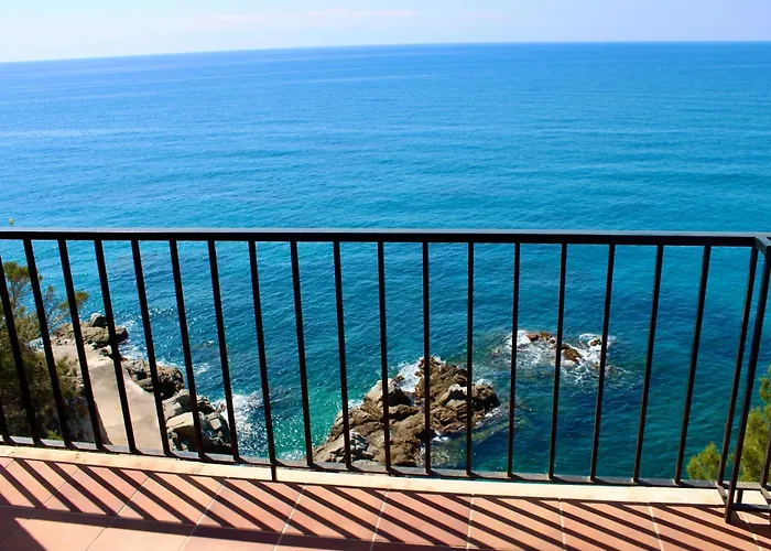 Апартаменты Cala Llevado *